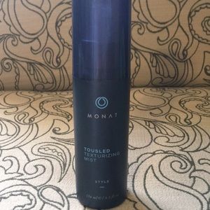 Monat Tousled Texturizing Mist